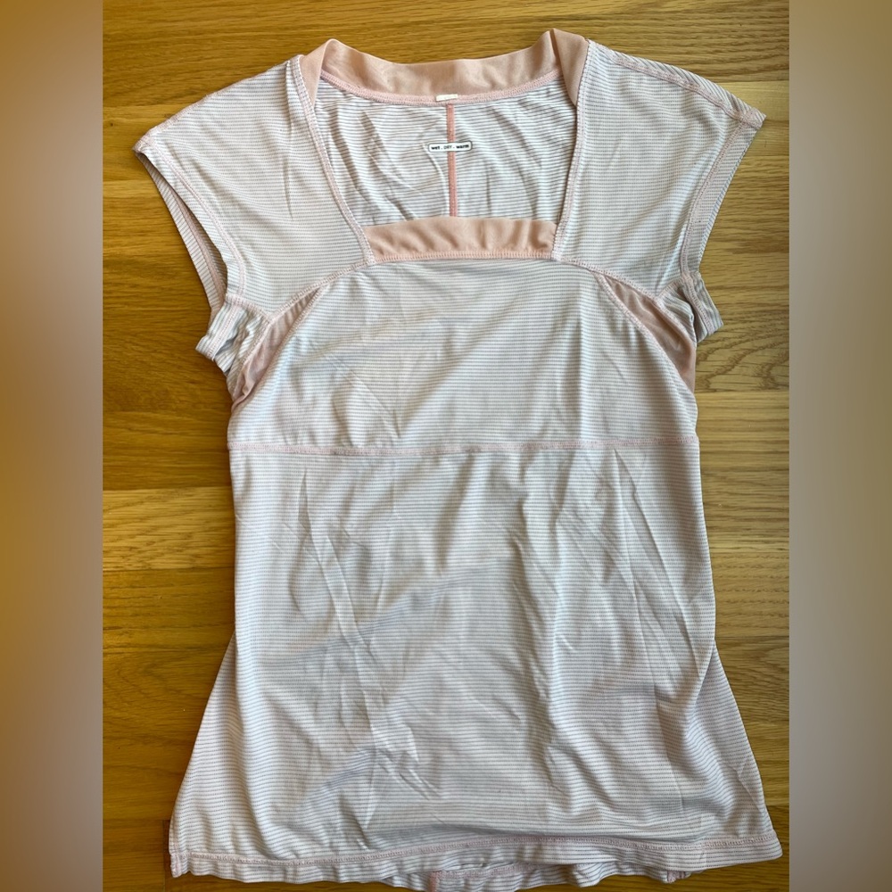 Lululemon small pink microstripe cap sleeve top